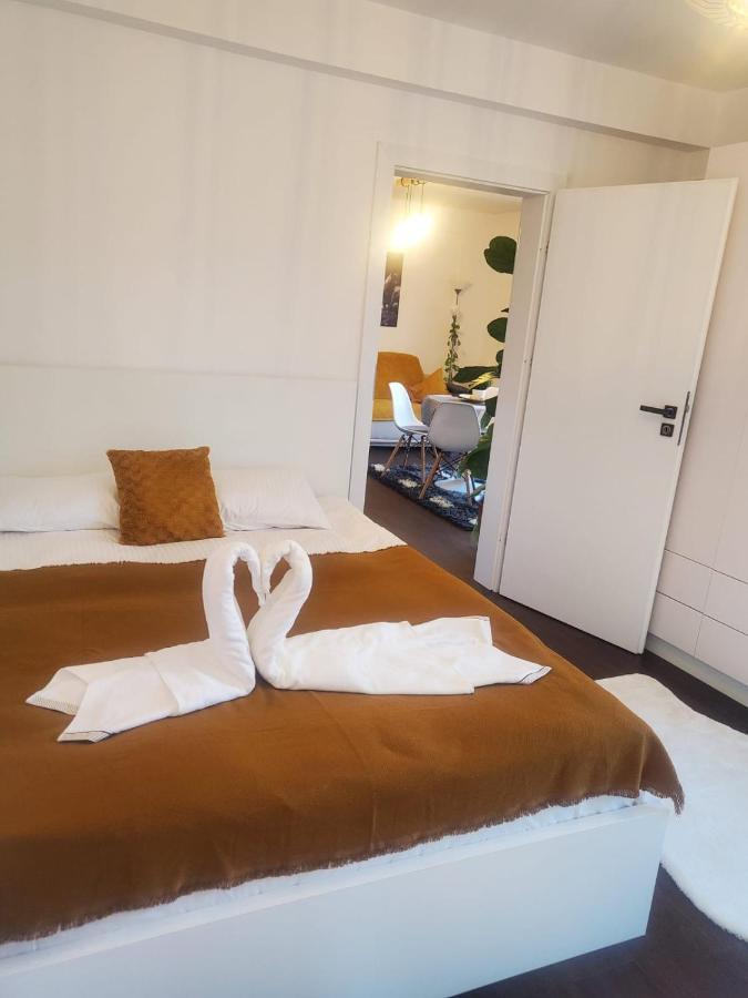 Casa Larisa - Wolves Apartment Σινάια Εξωτερικό φωτογραφία